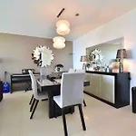 شقة Rubeus *