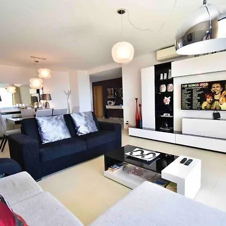 شقة Rubeus كانيكو